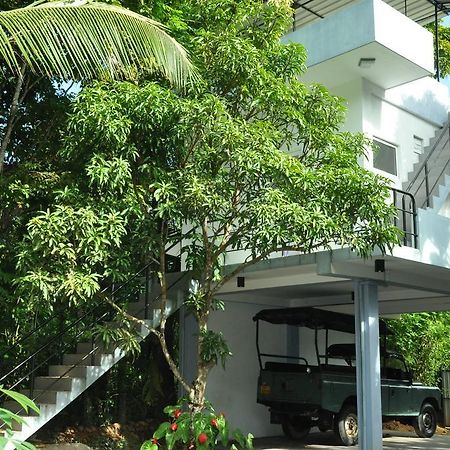 The Fence Bed & Breakfast Bentota Luaran gambar