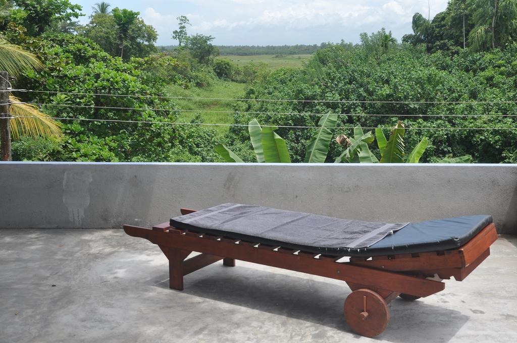 The Fence Bed & Breakfast Bentota Bilik gambar