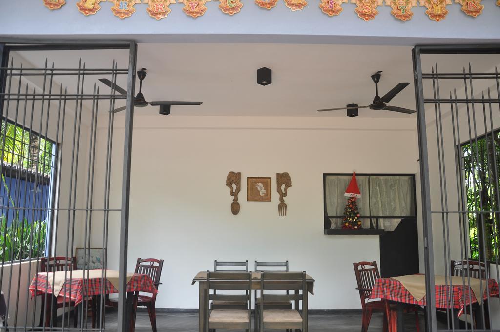 The Fence Bed & Breakfast Bentota Luaran gambar