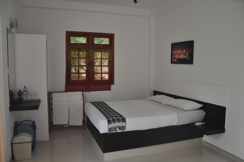 The Fence Bed & Breakfast Bentota Luaran gambar