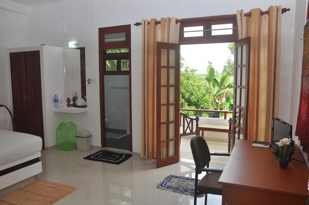 The Fence Bed & Breakfast Bentota Luaran gambar