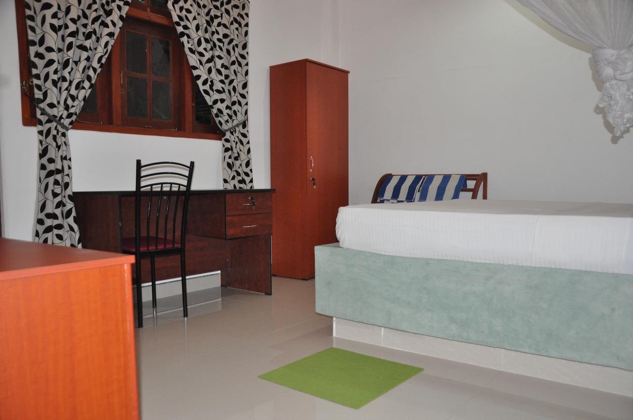 The Fence Bed & Breakfast Bentota Luaran gambar