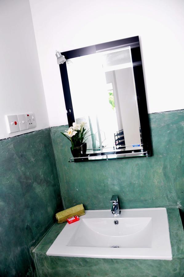 The Fence Bed & Breakfast Bentota Luaran gambar